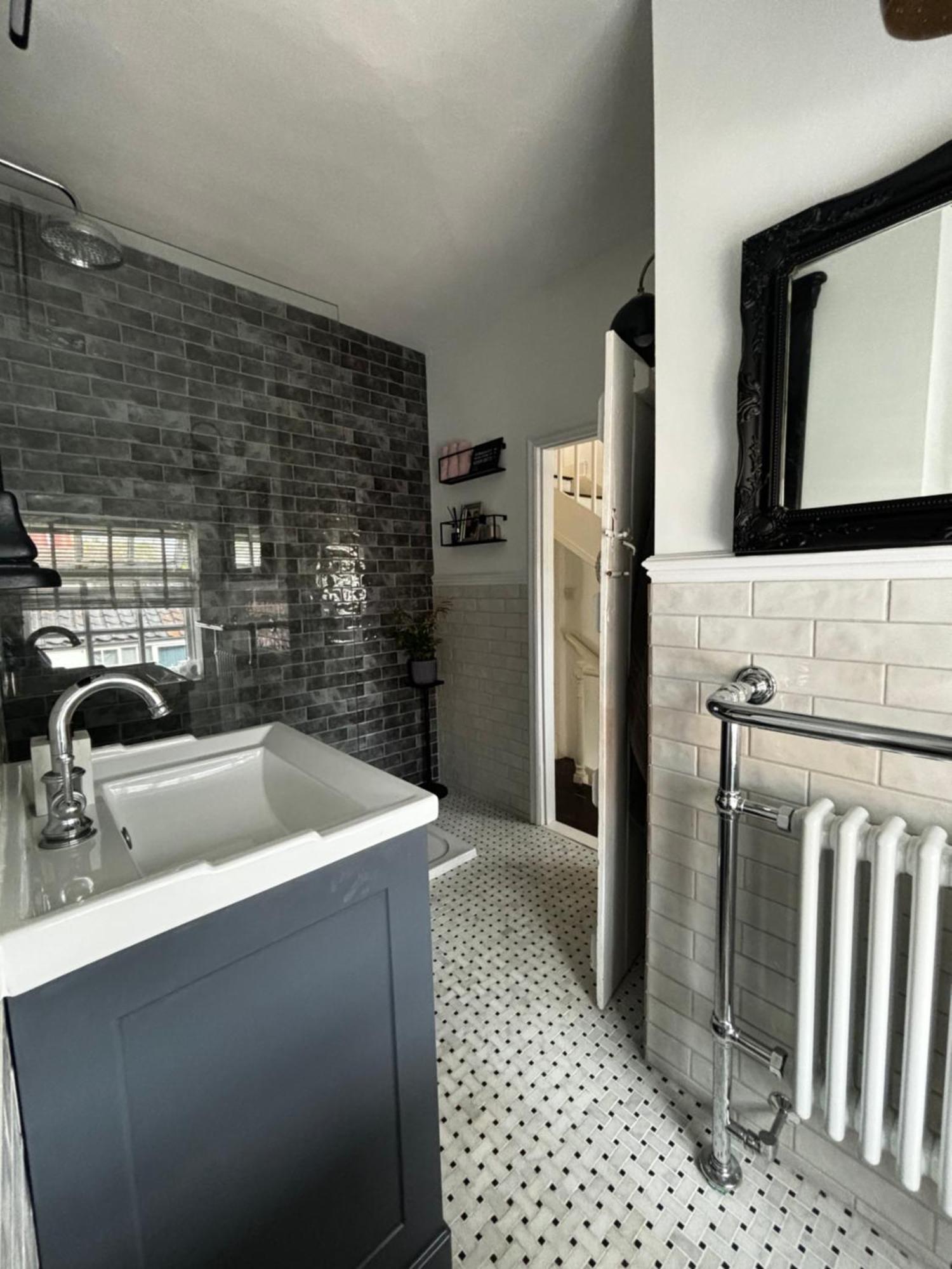 Sweet & Cosy 10 Bridewell Cottage With Parking Available Upon Request Bury St. Edmunds Exterior foto